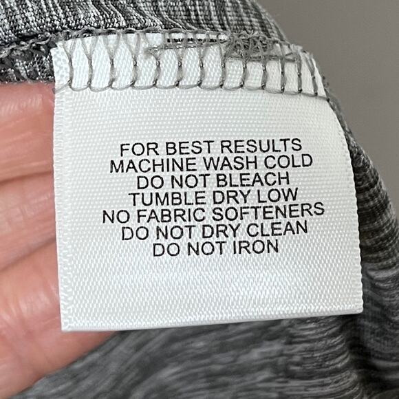 Peter Millar Men's Golf Polo Shirt L Heather Gray Short Sleeve Sport 1/4 Button - Picture 8 of 9